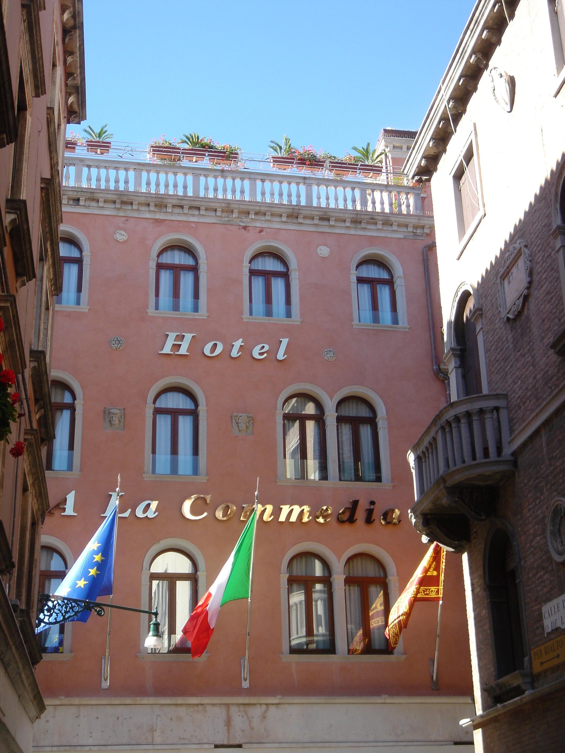 Hotel A La Commedia Venesia Bagian luar foto